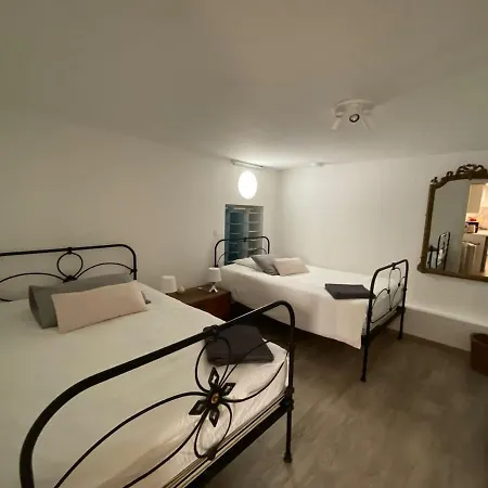 2 Bedrooms, 3 Beds, Private Terrace, 30 M From *